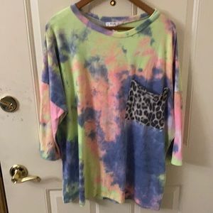 Lovely J top - nwot